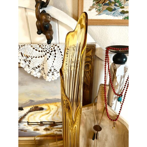 Vintage L.E. Smith Jumbo Amber Simplicity Swung Glass Vase – 32.5” Tall x 8” Dia - Picture 2 of 6